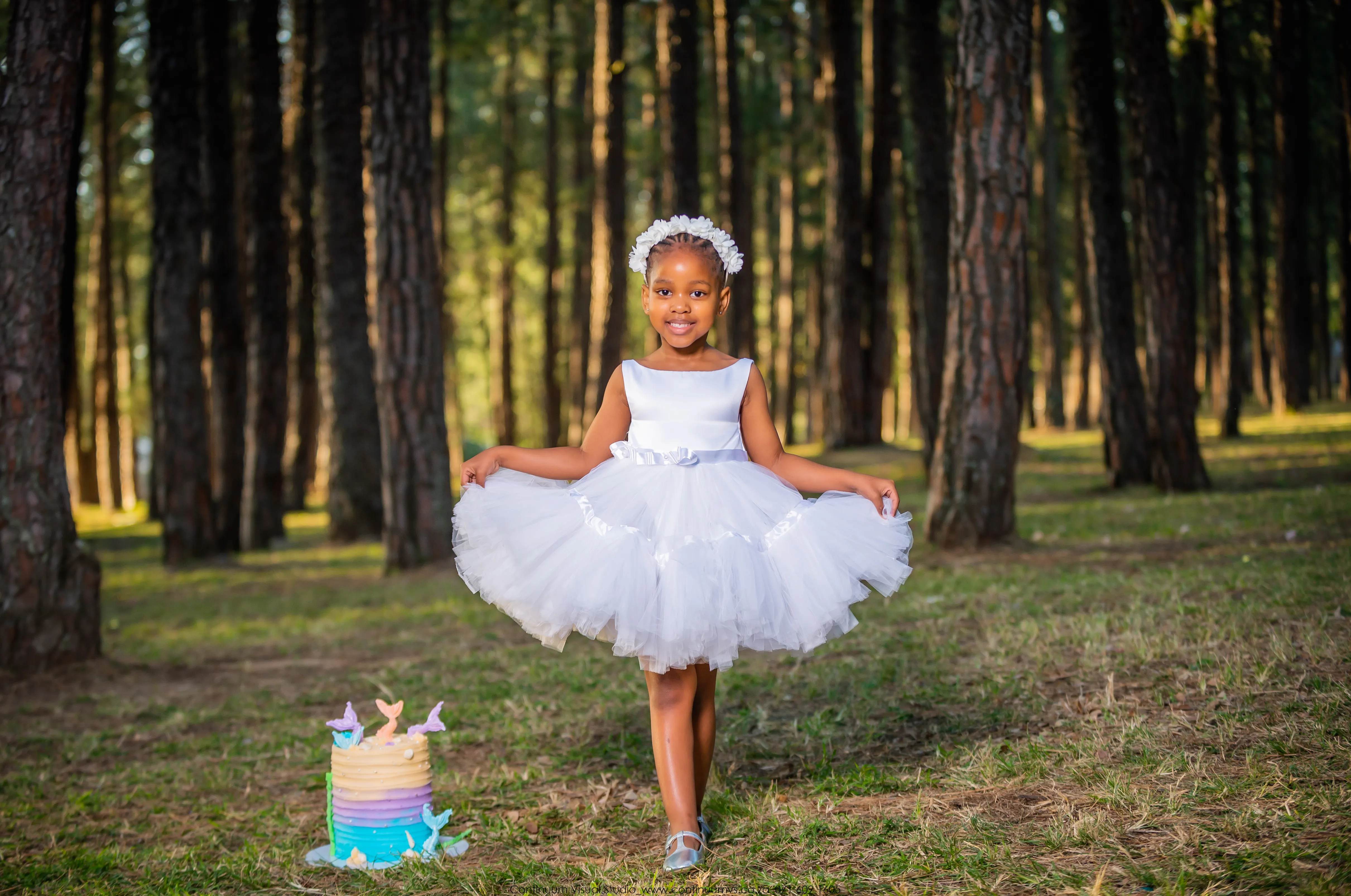 Outdoor photography — botanical garden session